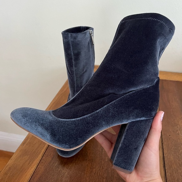 Sam Edelman - Blue Grey Suede Sock Bootie - Size 8 - Picture 6 of 11